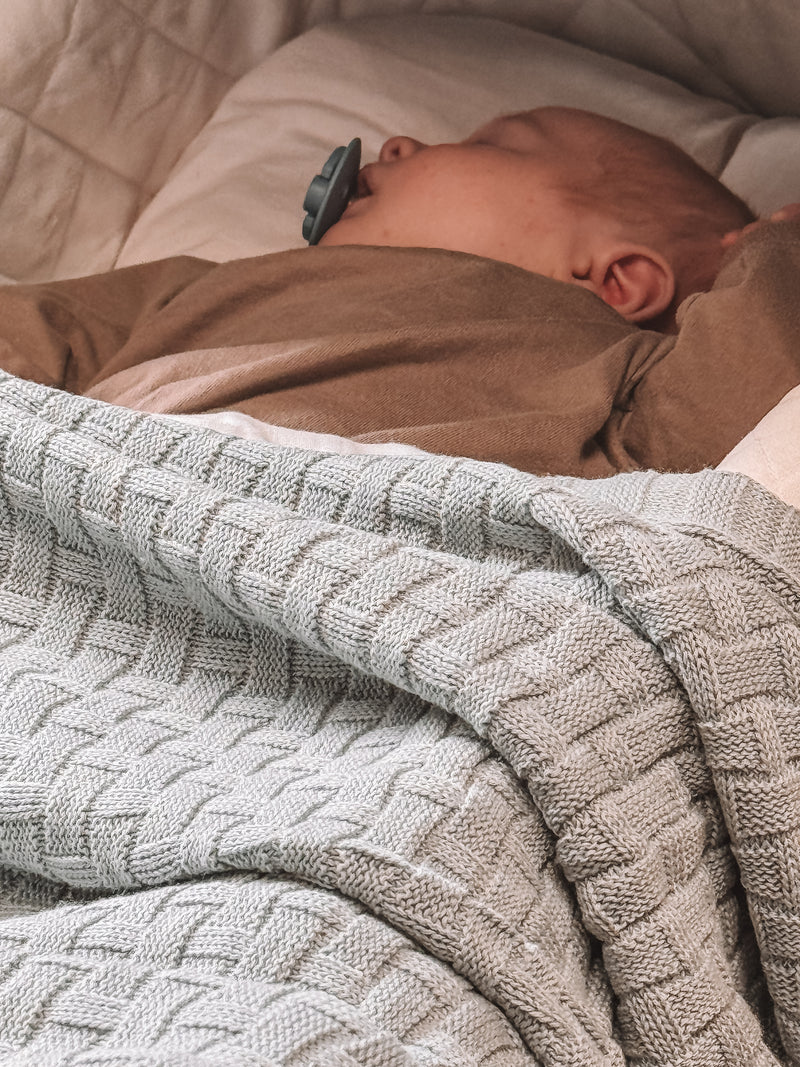 Hunter Knit Blanket - Dusty Blue