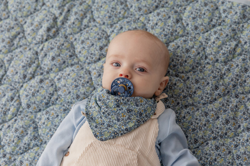 BIBS x Liberty Quilted Blanket | Chamomile Lawn / Baby Blue